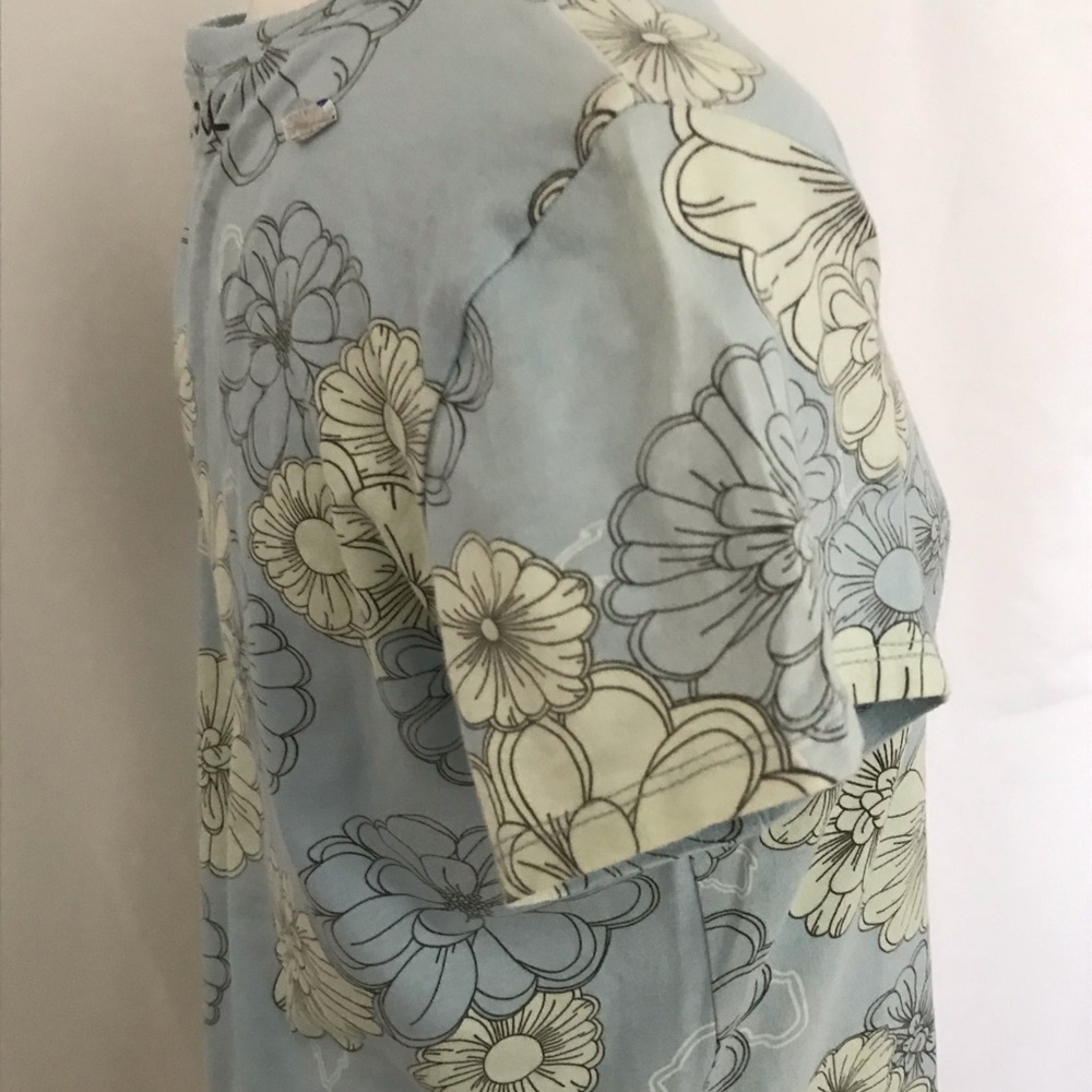 Tranquility by Soma Medium Beautiful Flower Top - Picture 4 of 7